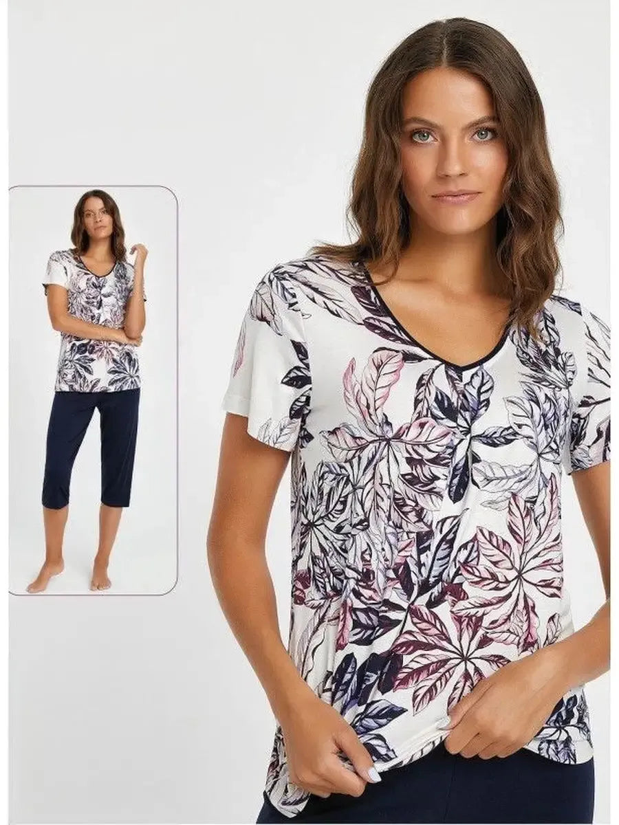 Yarpaq Naxışlı Pijama Dəsti #57391